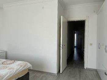 Çeşme Alaçatı’da Satılık 5+2 Havuzlu Turizm Konaklama Belgesine sahip Tripleks Villa 