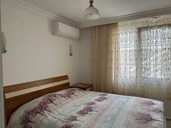Çeşme Alaçatı’da Satılık 5+2 Havuzlu Turizm Konaklama Belgesine sahip Tripleks Villa 