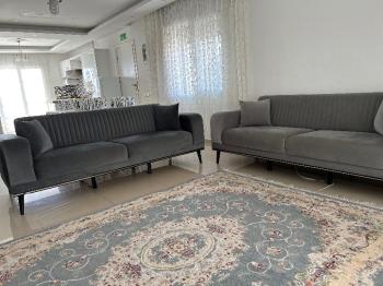 Çeşme Alaçatı’da Satılık 5+2 Havuzlu Turizm Konaklama Belgesine sahip Tripleks Villa 