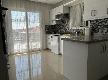Çeşme Alaçatı’da Satılık 5+2 Havuzlu Turizm Konaklama Belgesine sahip Tripleks Villa 