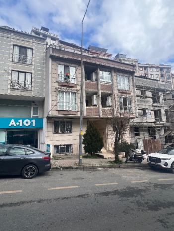 Ferman Caddesi’nde Geniş 2 + 1 Satılık Daire