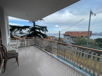 Büyükada 'da muhtesem manzaralı 3+1