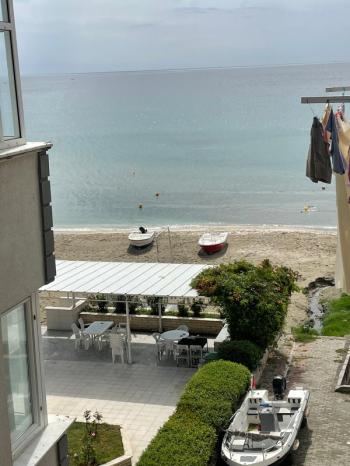 ARAKAT KAMİLOBADA  2+1 SİTE İÇİNDE DAİRE...