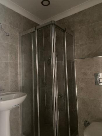 HÜSREV GEREDE CADDESİNDE 60m2 DEPOLU DÜKKAN MAĞAZA