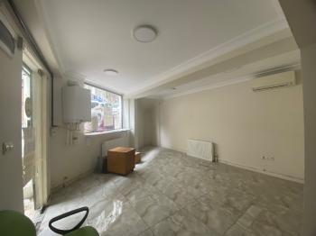 HÜSREV GEREDE CADDESİNDE 60m2 DEPOLU DÜKKAN MAĞAZA