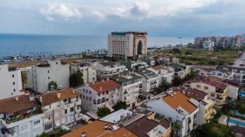 Antalya konyaaltı sahile 150 metre uzaklıkta kiralık 3 + 1