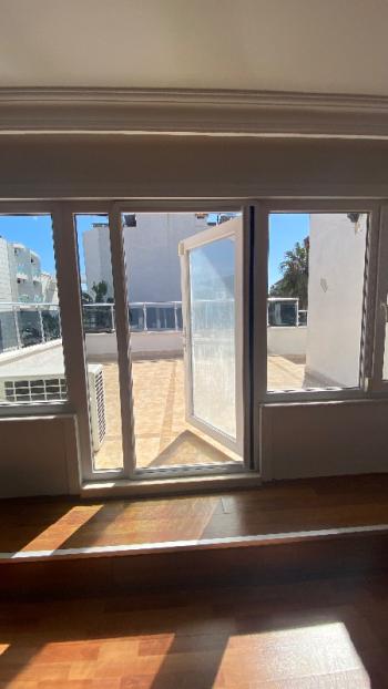 Antalya konyaaltı sahile 150 metre uzaklıkta kiralık 3 + 1