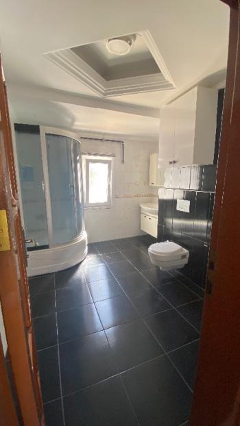 Antalya konyaaltı sahile 150 metre uzaklıkta kiralık 3 + 1