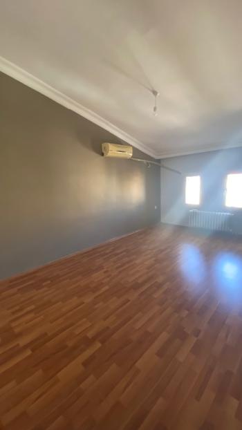 Antalya konyaaltı sahile 150 metre uzaklıkta kiralık 3 + 1