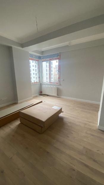 Caddebostan İskele Sokak’ta satılık 3+1