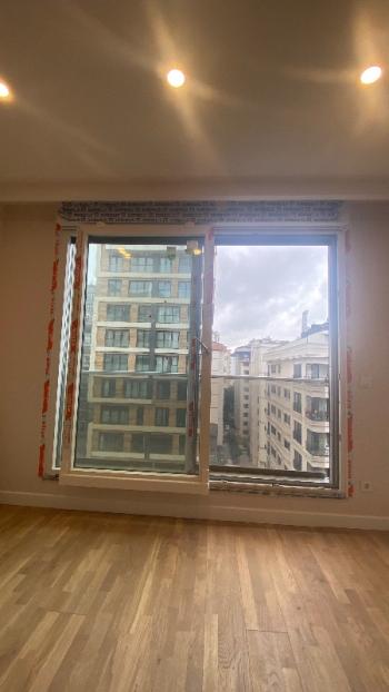 Caddebostan İskele Sokak’ta satılık 3+1