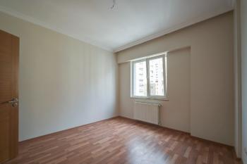 Zümrüt Konutları Sitesi Aydınlık, Geniş, Boyalı, 3+1 Satılık Daire