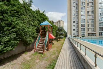 Zümrüt Konutları Sitesi Aydınlık, Geniş, Boyalı, 3+1 Satılık Daire