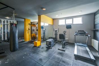 Zümrüt Konutları Sitesi Aydınlık, Geniş, Boyalı, 3+1 Satılık Daire