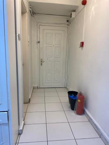 BAKIRKÖY İNCİRLİ CAD. ÜZERİ 3+1 DEVREN GÜZELLİK SALONU...