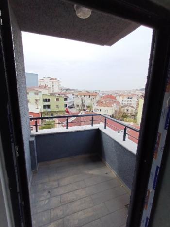 SULTANBEYLİ MECİDİYE MAHALLESİNDE 4+1 DUBLEKS SATILIK DAİRE