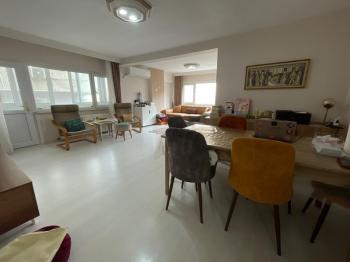 Nüzhetiye Caddesi üzerinde 3+1 merkezi lokasyonda