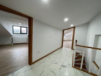 Halıcıoğlu 'da manzaralı dublex daire
