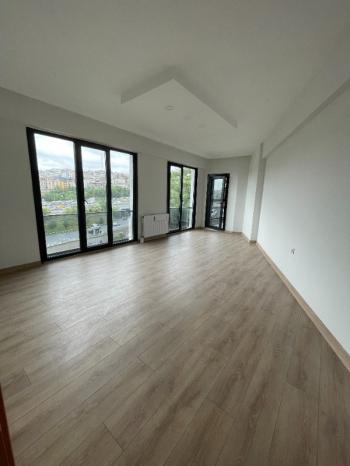 Halıcıoğlu 'da manzaralı dublex daire