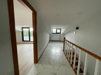 Halıcıoğlu 'da manzaralı dublex daire