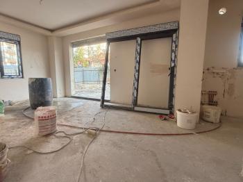 MERKEZİ KONUMDA ÖZEL BAHÇELİ YERDEN ISITMA OTOPARK SIFIR 1+1