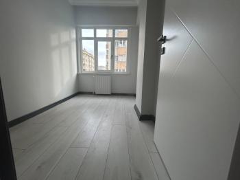 BOSTANCIDA METROYA 5 DK EBV.BANYO K.MUTFAK ARAKAT ULTRA LÜKS 3+1