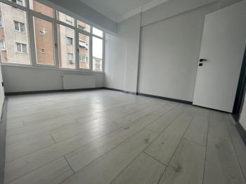 BOSTANCIDA METROYA 5 DK EBV.BANYO K.MUTFAK ARAKAT ULTRA LÜKS 3+1