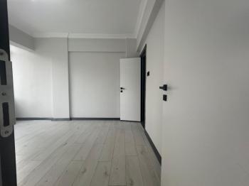 BOSTANCIDA METROYA 5 DK EBV.BANYO K.MUTFAK ARAKAT ULTRA LÜKS 3+1