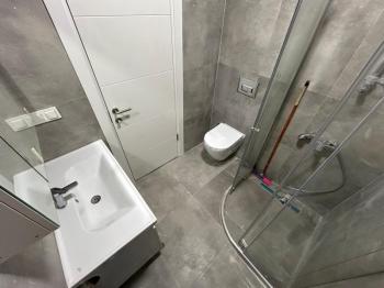 KOZYATAĞI'NDA METROYA MİNİBÜSE ÇOK YAKIN SIFIR 2+1 LÜKS DAİRE