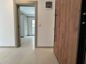 NEZİH MUHİTTE EBEVEYN BANYOLU ÖNÜ AÇIK VE OTOPARKLI SIFIR 3+1