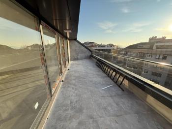 ALTINTEPEDE BOSTANCI VE SAHİLE KOMŞU KONUMDA 4+1 195 M² DUBLEKS