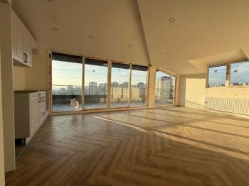 ALTINTEPE'DE CADDEYE BOSTANCIYA SAHİLE KOMŞU 300 m² 5+2 DUBLEKS