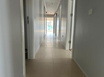 CADDEBOSTAN SAHİLDE EBV BANYOLU BALKONLU ÖN CEPHE 108 M² NET 3+1