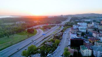  3000 M2 KULLANIM ALANLI  YEPYENİ  KOMPLE KİRALIK PLAZA  