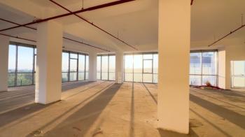  3000 M2 KULLANIM ALANLI  YEPYENİ  KOMPLE KİRALIK PLAZA  
