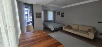 Bağdat Caddesi'nde 2+1 kiralık daire, yeni bina, ikinci katta.