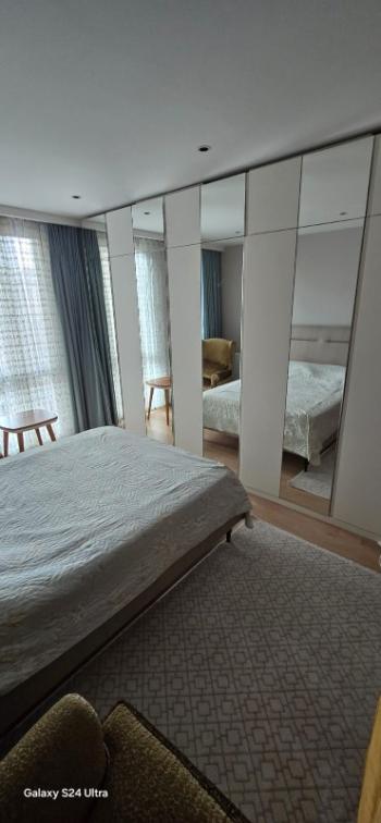 Bağdat Caddesi'nde 2+1 kiralık daire, yeni bina, ikinci katta.