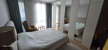 Bağdat Caddesi'nde 2+1 kiralık daire, yeni bina, ikinci katta.
