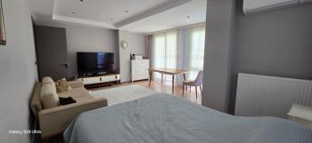 Bağdat Caddesi'nde 2+1 kiralık daire, yeni bina, ikinci katta.