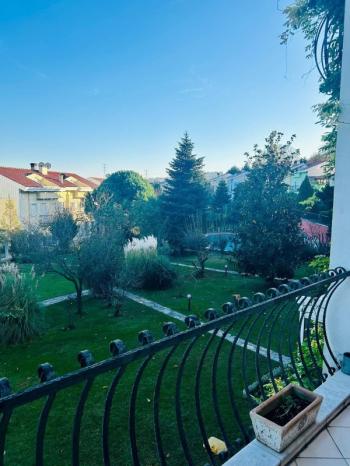 Şık, ferah, aydınlık, doğa ile başbaşa EŞYALI kiralık vila - Kucukarıkoy'