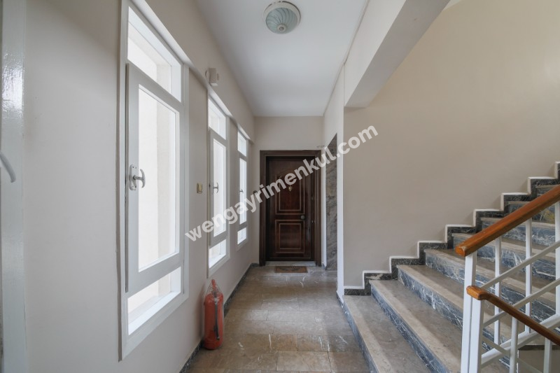 TEK YETKİLİ SUADİYE EMİN ALİ PAŞA’DA 160M² NET SATILIK 4+1 DAİRE