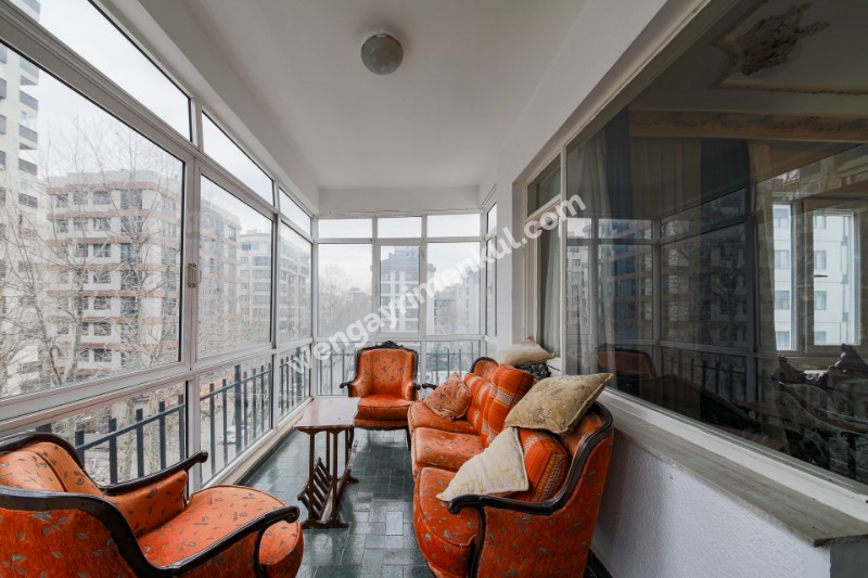 TEK YETKİLİ SUADİYE EMİN ALİ PAŞA’DA 160M² NET SATILIK 4+1 DAİRE