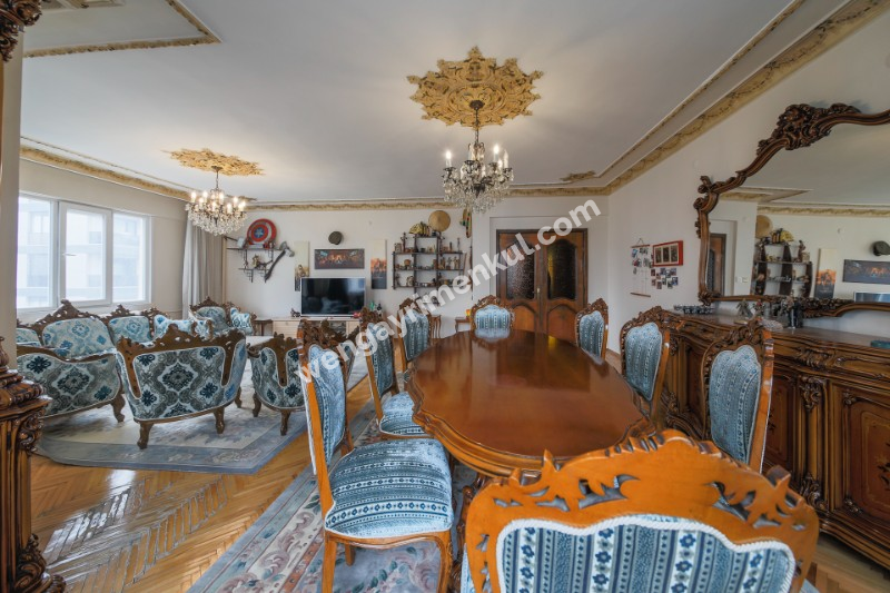 TEK YETKİLİ SUADİYE EMİN ALİ PAŞA’DA 160M² NET SATILIK 4+1 DAİRE