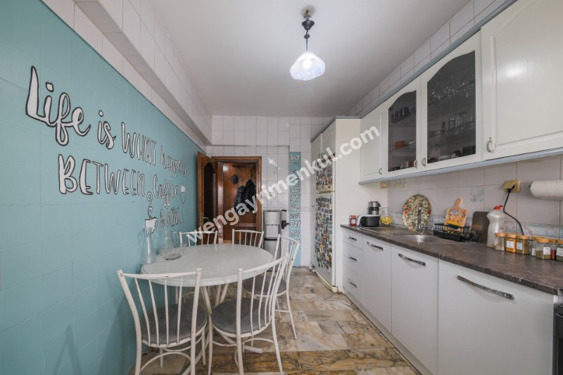 TEK YETKİLİ SUADİYE EMİN ALİ PAŞA’DA 160M² NET SATILIK 4+1 DAİRE