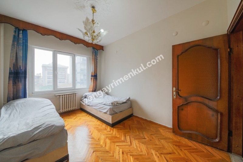 TEK YETKİLİ SUADİYE EMİN ALİ PAŞA’DA 160M² NET SATILIK 4+1 DAİRE