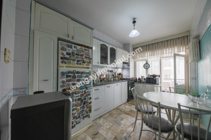 TEK YETKİLİ SUADİYE EMİN ALİ PAŞA’DA 160M² NET SATILIK 4+1 DAİRE