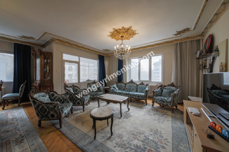TEK YETKİLİ SUADİYE EMİN ALİ PAŞA’DA 160M² NET SATILIK 4+1 DAİRE