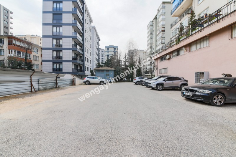 TEK YETKİLİ SUADİYE EMİN ALİ PAŞA’DA 160M² NET SATILIK 4+1 DAİRE
