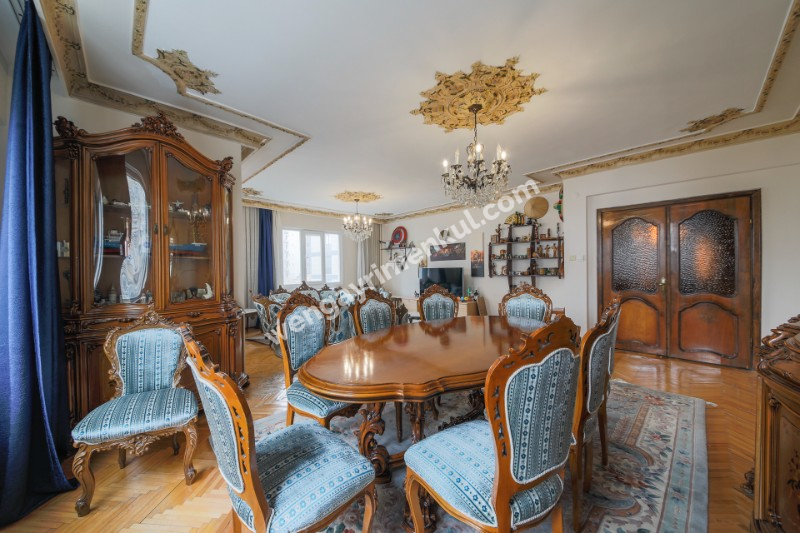TEK YETKİLİ SUADİYE EMİN ALİ PAŞA’DA 160M² NET SATILIK 4+1 DAİRE