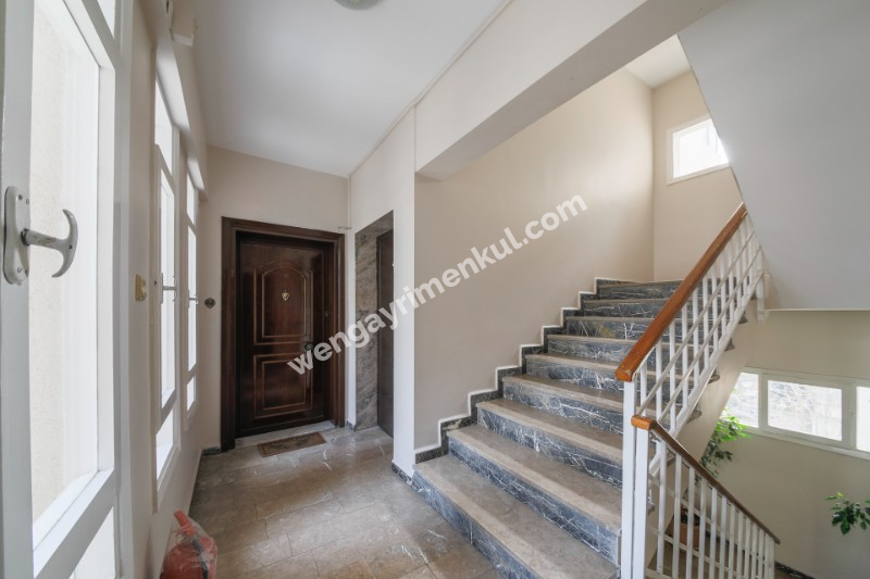 TEK YETKİLİ SUADİYE EMİN ALİ PAŞA’DA 160M² NET SATILIK 4+1 DAİRE